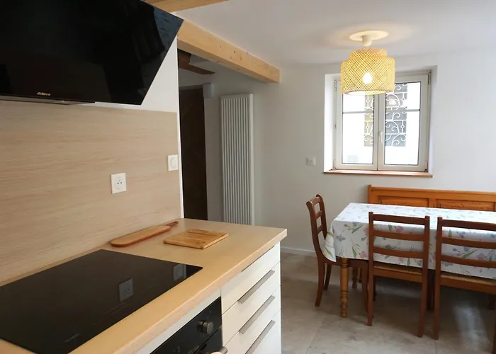 Les Hirondelles - Spacieux Et Typique Alsacien - Commerces A Proximite - Proche Selestat Holiday home