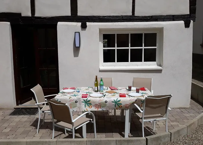 Les Hirondelles - Spacieux Et Typique Alsacien - Commerces A Proximite - Proche Selestat Holiday home Scherwiller